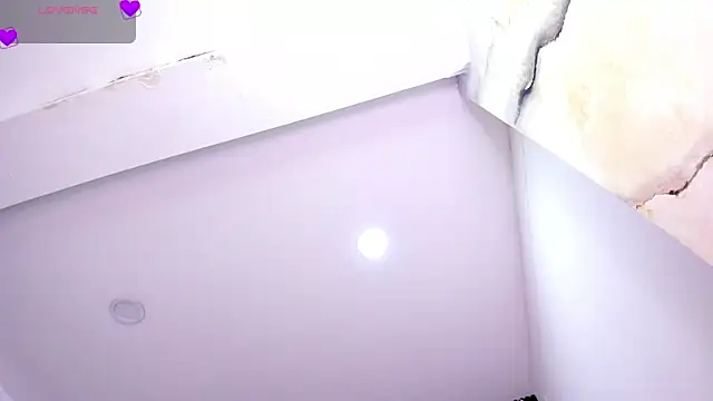 AriadnaLoren webcam