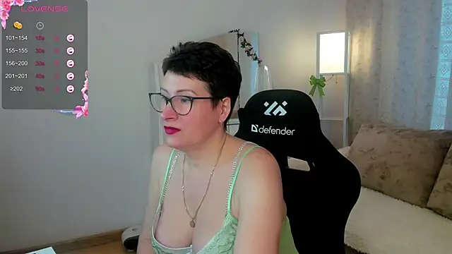 JennyMons webcam