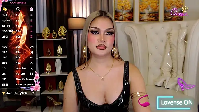 PrettyCockAthena webcam