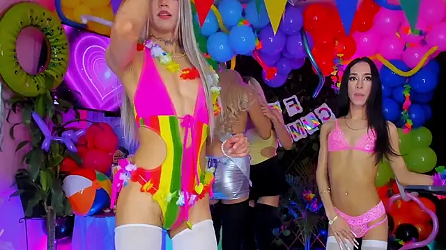 queens_wonders_blonders (Ask my age) - Happy birthday my queen isadora 🥰🦩
