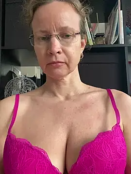 AnnikaRose webcam
