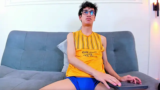 cum_hunters (M young) - Cum show