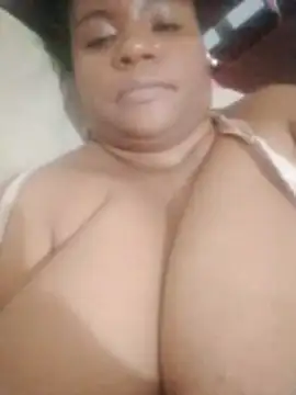 bigtitssxx webcam