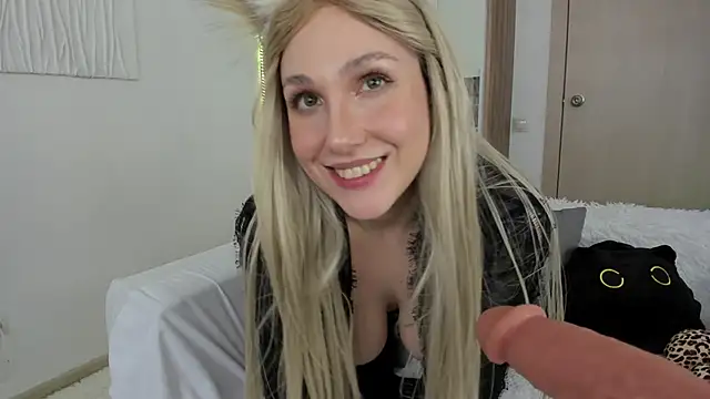 CarolMay webcam