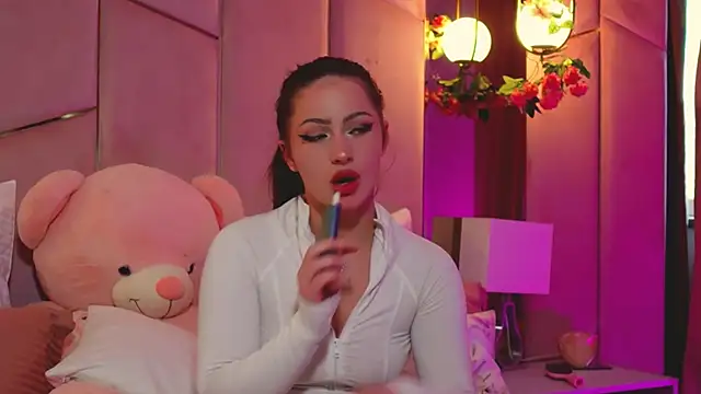 LucyLextonX webcam