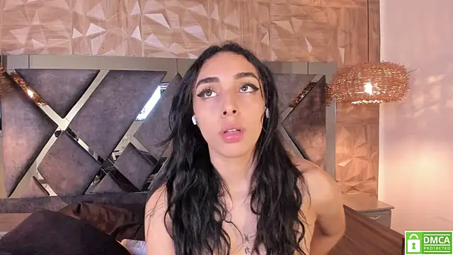 Kiara_velvet__ webcam