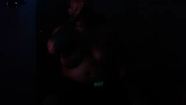 Techno_420_ webcam