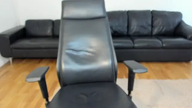 HornyNalia webcam