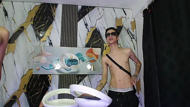 TWINKS_BOYSX webcam