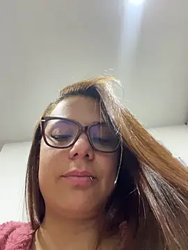 Pretty__Milf webcam