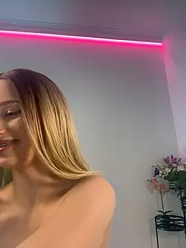 ScarletFlameee webcam