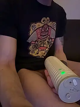 LionBoy1976 webcam