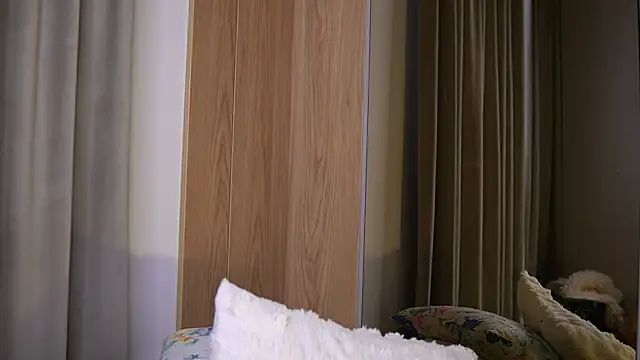 VanessaSimon webcam