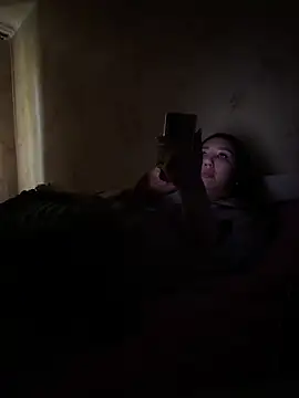 Naughtbaby_2025 webcam