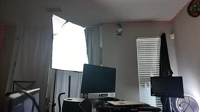 Triggerhappycj100 webcam