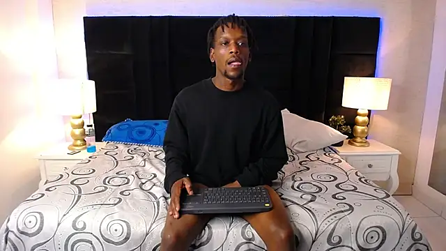 SkylerBigxxx webcam