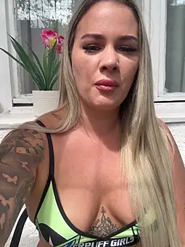 sexybatwomen33 webcam
