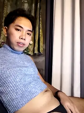 urNaugthy_JndxzZ webcam