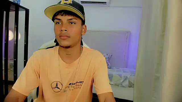 Angel_foxc_ webcam