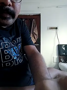 TamilRedchilli webcam