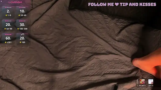 LilithBloom7 webcam