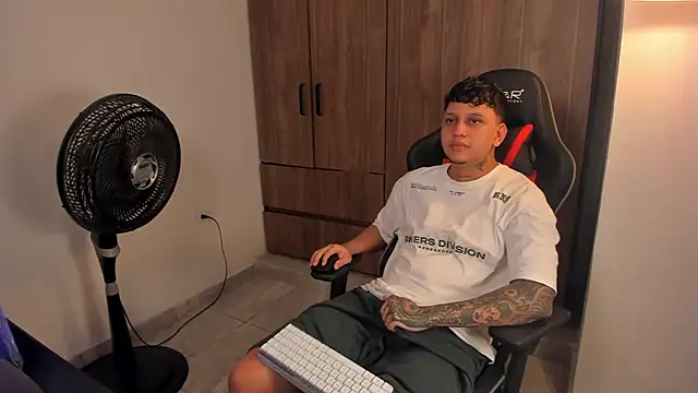 Jake_simons webcam