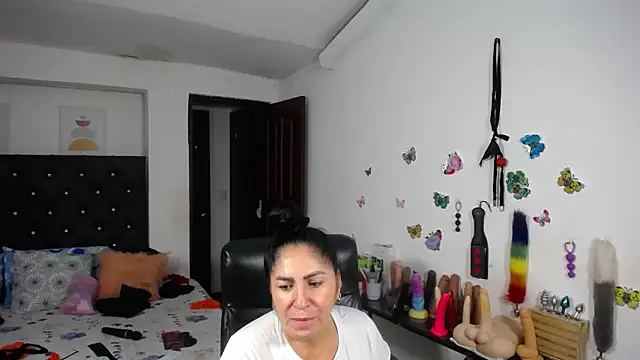 mature_bigboobs10 webcam