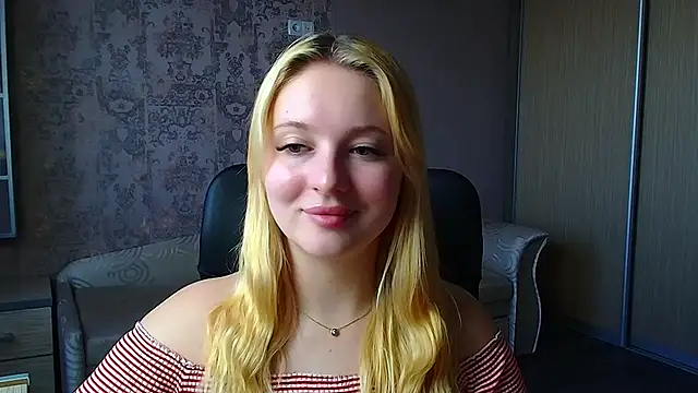 Milka_kiss_ webcam