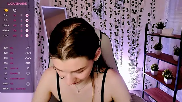 linablossom_ - LinaBlossom_'s free webcam - UK Sex Cams