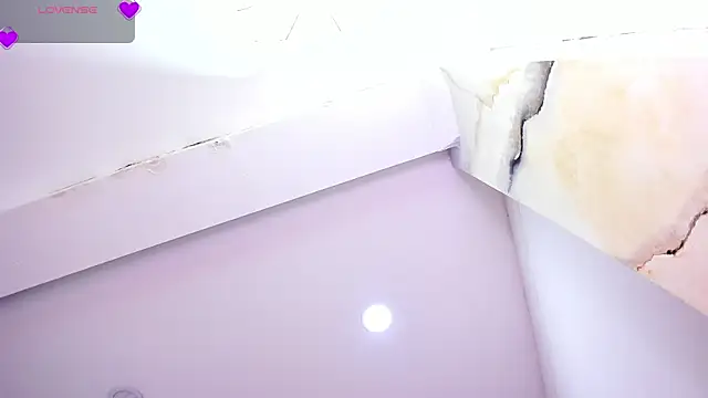 AriadnaLoren webcam