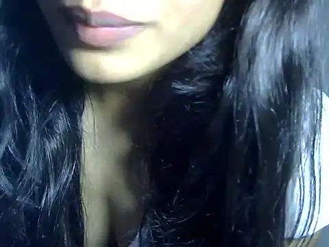 lusty_tanu webcam