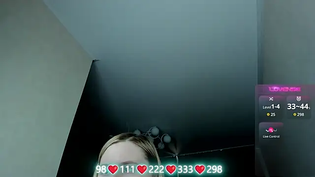 Olivia_Munk webcam