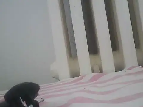 lickthehottie - Lickthehottie's free webcam - UK Sex Cams