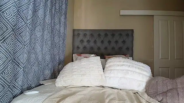 nanababe1 (F young) - Squirt