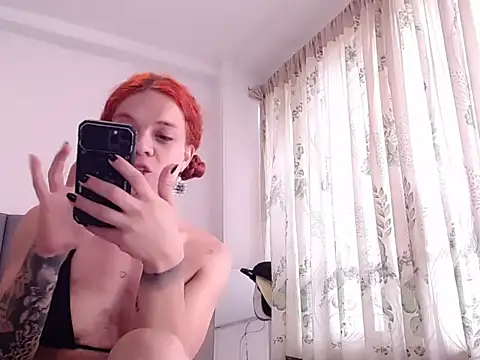saara_johnson496 webcam