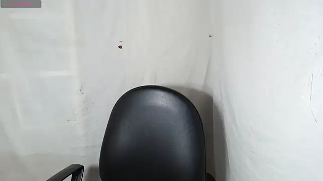 Clawdeen_gh webcam