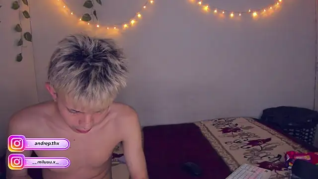 ThePerfectChemistry webcam