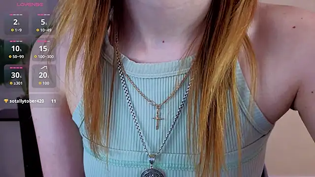 Lori_Bllossom webcam