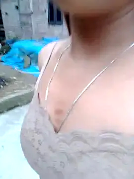 Zara-Lina webcam