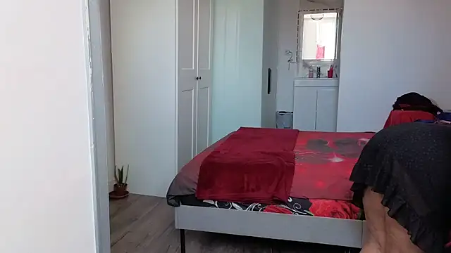 HotSpicyGujju webcam