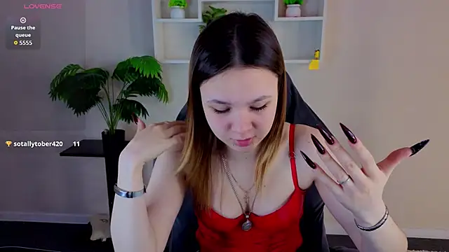 Lori_Bllossom webcam