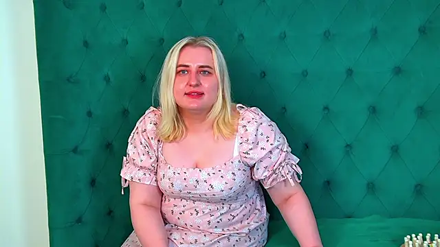 LioraArdyn webcam