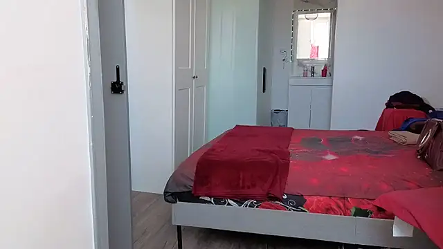 HotSpicyGujju webcam