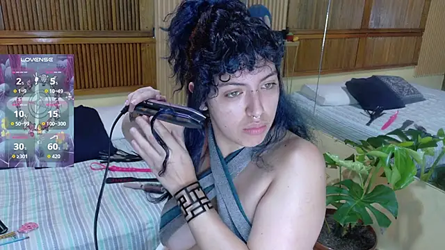 Eli666uwu webcam