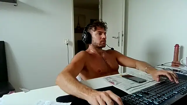 alpha-hunk webcam