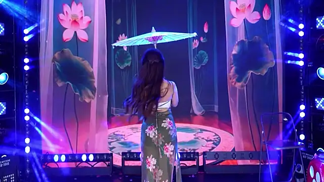 美女cdyyds003在线直播