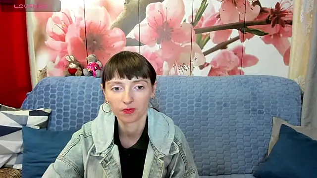 TayanaJons webcam