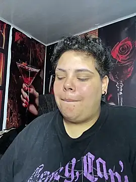 Hailey_Curvy webcam