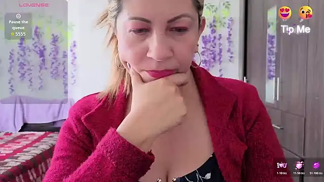 xxxMilexxx webcam