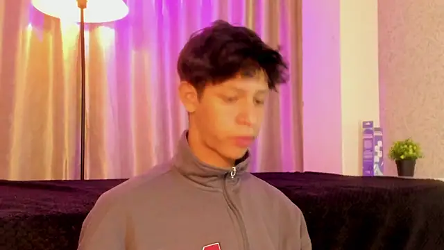 Ethan_qop webcam